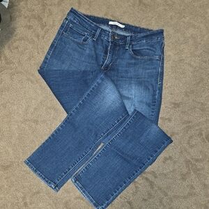 Women's Straight Leg Jeans in Blue